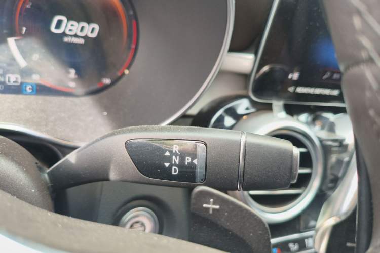 Used Mercedes-Benz GLC 2022 Facelifted GLC 260 L 4MATIC Dynamic Edition Gear Lever