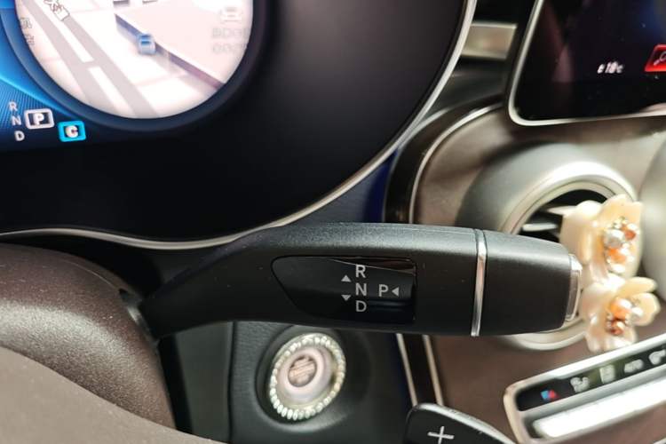 Used Mercedes-Benz GLC 2022 GLC 260 L 4MATIC Luxury Model Gear Lever