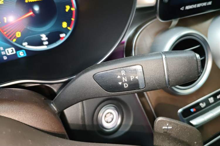 Used Mercedes-Benz GLC 2022 Refreshed GLC 300 L 4MATIC Dynamic Edition Gear Lever