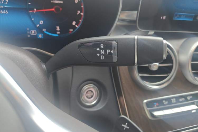 Used Mercedes-Benz GLC 2022 GLC 300 L 4MATIC Dynamic Model Gear Lever