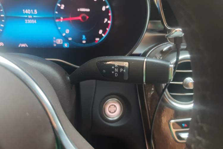 Used Mercedes-Benz GLC 2022 Refreshed GLC 300 L 4MATIC Dynamic Edition Prestige Version Gear Lever