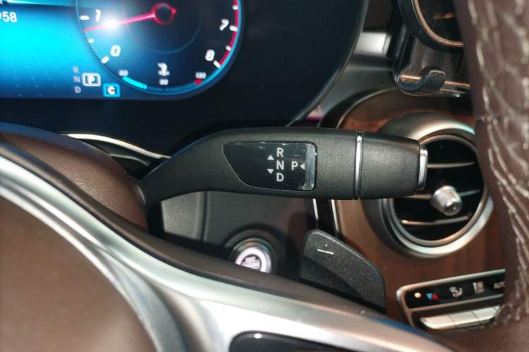 Used Mercedes-Benz GLC 2022 Refreshed GLC 300 L 4MATIC Dynamic Edition Prestige Version Gear Lever