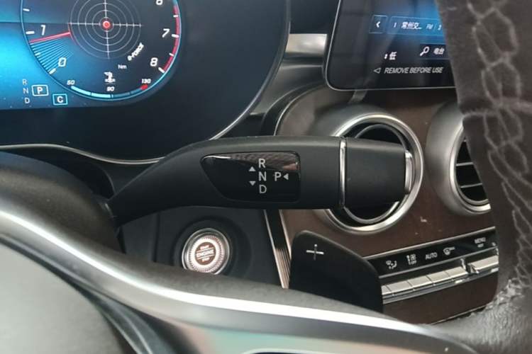 Used Mercedes-Benz GLC 2022 Refreshed GLC 300 L 4MATIC Dynamic Edition Gear Lever