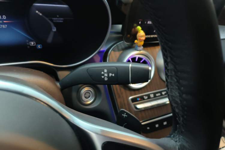 Used Mercedes-Benz GLC 2022 GLC 300 L 4MATIC Dynamic Edition Prestige Model Gear Lever
