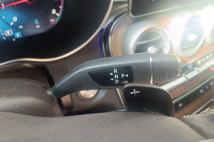 Used Mercedes-Benz GLC 2022 Refreshed GLC 300 L 4MATIC Dynamic Edition Prestige Version Gear Lever