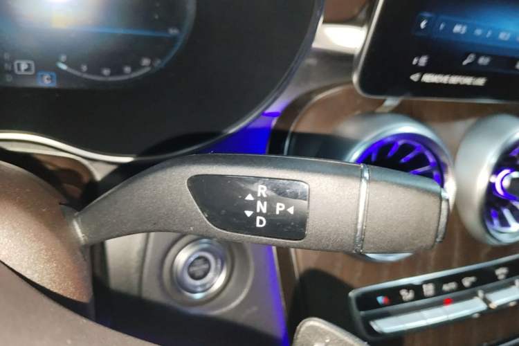 Used Mercedes-Benz GLC 2022 Refreshed GLC 300 L 4MATIC Dynamic Edition Prestige Version Gear Lever