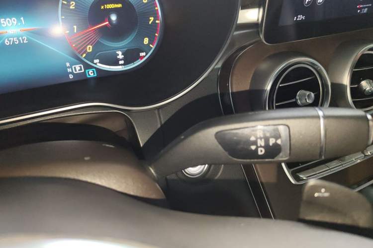 Used Mercedes-Benz GLC 2022 Refreshed GLC 300 L 4MATIC Dynamic Edition Prestige Version Gear Lever