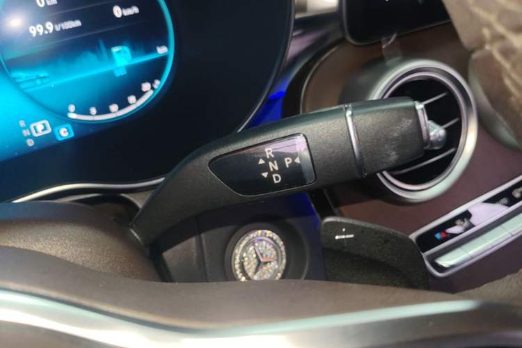 Used Mercedes-Benz GLC 2022 GLC 260 L 4MATIC Luxury Model Gear Lever