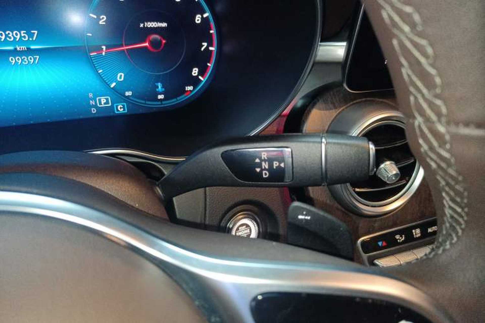 Used Mercedes-Benz GLC 2022 Facelifted GLC 260 L 4MATIC Dynamic Edition Gear Lever