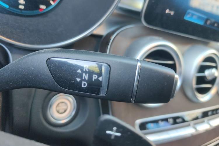 Used Mercedes-Benz GLC 2022 Refreshed GLC 300 L 4MATIC Dynamic Edition Prestige Version Gear Lever