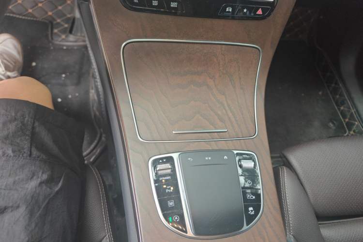 Used Mercedes-Benz GLC 2022 Refreshed GLC 300 L 4MATIC Dynamic Edition Prestige Version Gear Lever