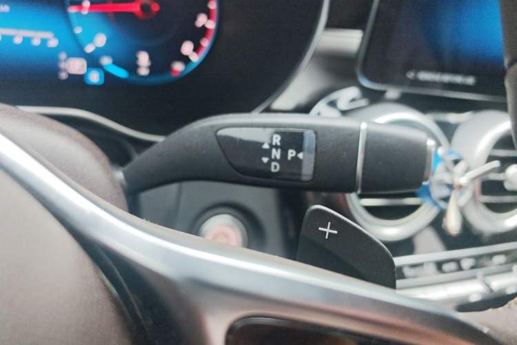 Used Mercedes-Benz GLC 2022 Facelifted GLC 260 L 4MATIC Dynamic Edition Gear Lever