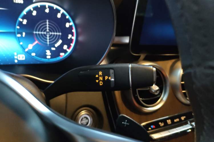 Used Mercedes-Benz GLC 2022 GLC 260 L 4MATIC Luxury Model Gear Lever