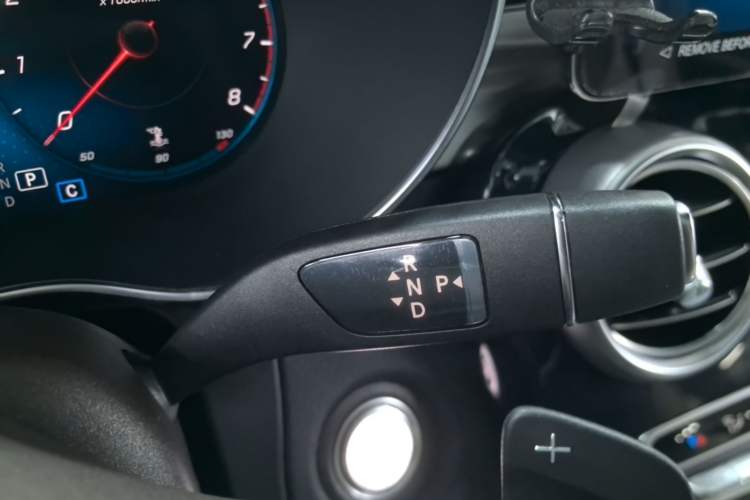 Used Mercedes-Benz GLC 2022 Facelifted GLC 260 L 4MATIC Dynamic Edition Gear Lever