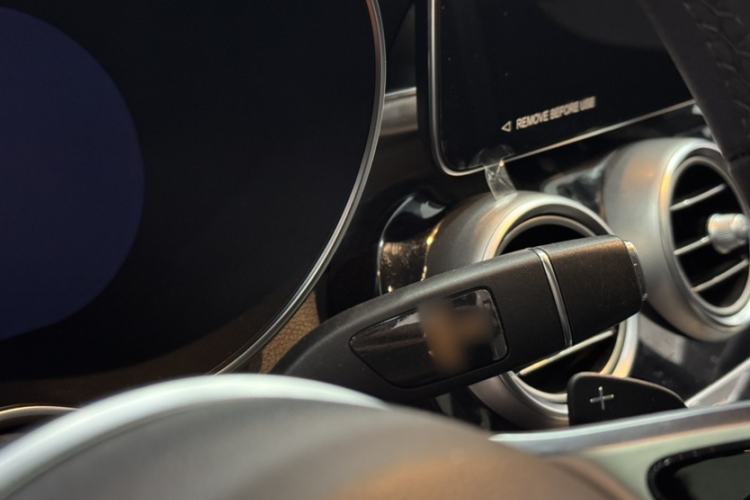 Used Mercedes-Benz GLC 2022 Refreshed GLC 260 L 4MATIC Dynamic Edition Gear Lever