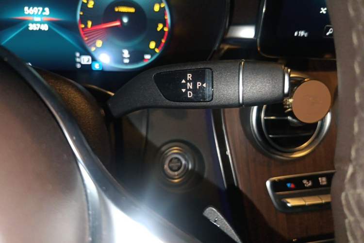 Used Mercedes-Benz GLC 2022 GLC 300 L 4MATIC Dynamic Model Gear Lever