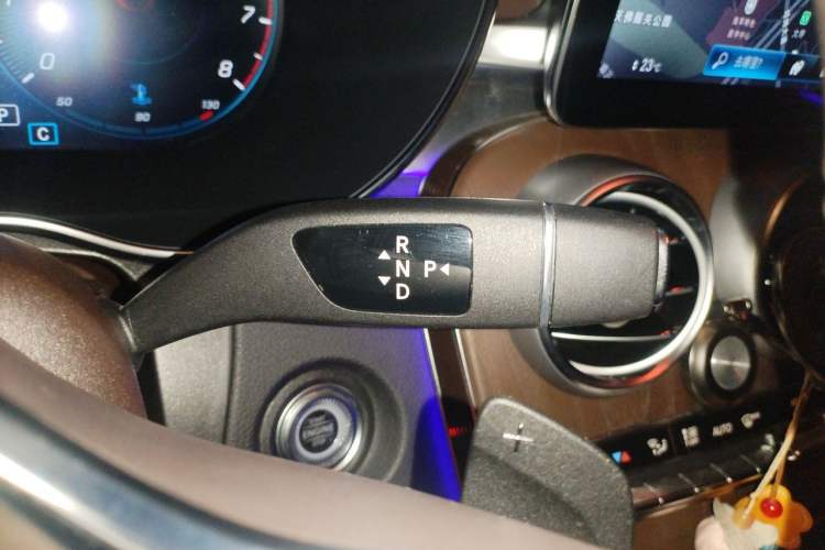 Used Mercedes-Benz GLC 2022 Refreshed GLC 300 L 4MATIC Dynamic Edition Prestige Version Gear Lever