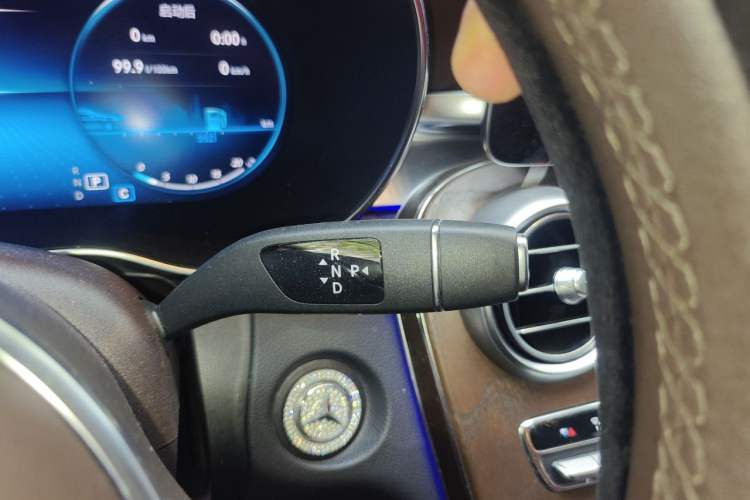 Used Mercedes-Benz GLC 2022 GLC 260 L 4MATIC Luxury Model Gear Lever