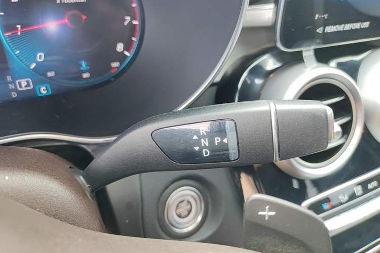 Used Mercedes-Benz GLC 2022 Refreshed GLC 260 L 4MATIC Dynamic Edition Gear Lever