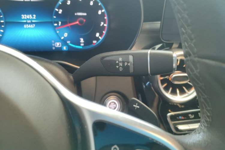 Used Mercedes-Benz GLC 2022 Refreshed GLC 260 L 4MATIC Dynamic Edition Gear Lever