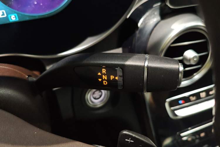 Used Mercedes-Benz GLC 2022 Second Facelift GLC 260 L 4MATIC Dynamic Edition Gear Lever