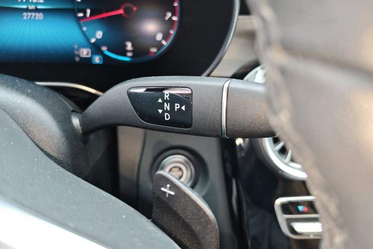Used Mercedes-Benz GLC 2022 Facelifted GLC 260 L 4MATIC Dynamic Edition Gear Lever
