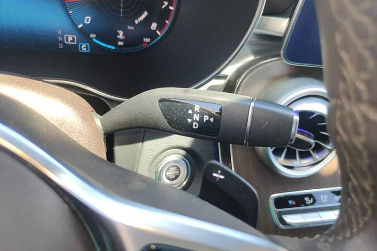 Used Mercedes-Benz GLC 2022 Refreshed GLC 300 L 4MATIC Dynamic Edition Prestige Version Gear Lever