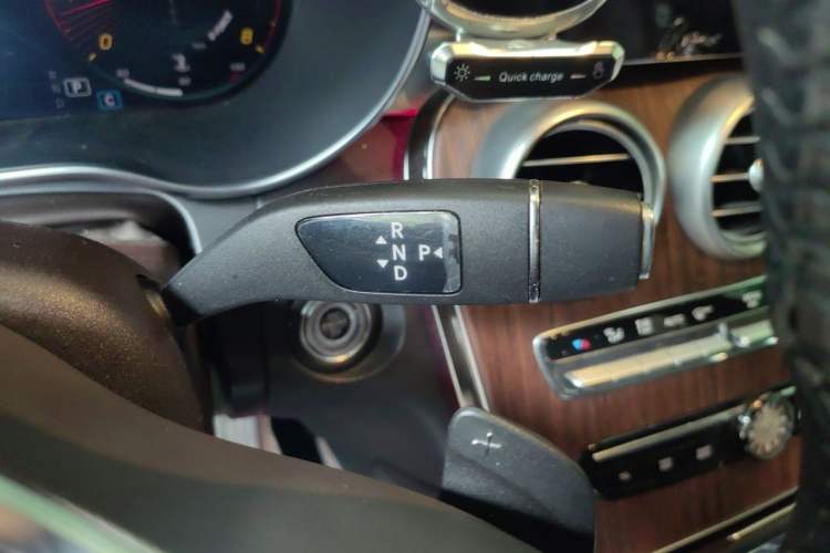 Used Mercedes-Benz GLC 2022 GLC 300 L 4MATIC Dynamic Model Gear Lever