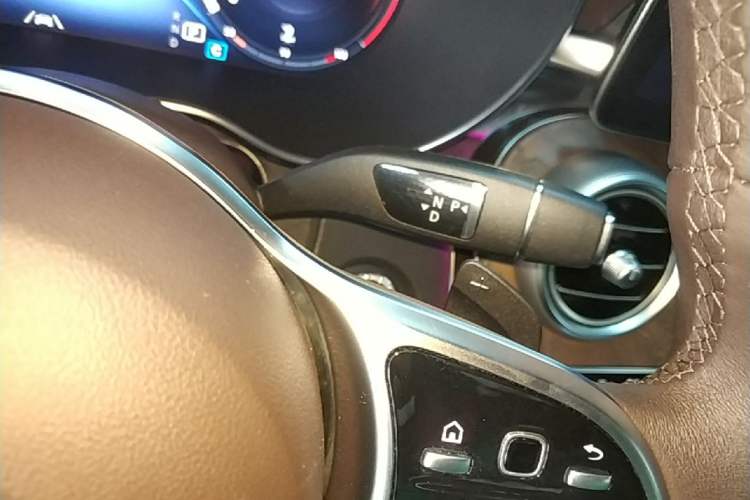 Used Mercedes-Benz GLC 2022 Refreshed GLC 300 L 4MATIC Dynamic Edition Prestige Version Gear Lever