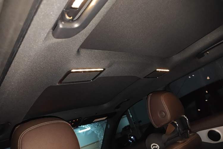 Used Mercedes-Benz GLC 2022 Facelifted GLC 260 L 4MATIC Dynamic Edition Headliner