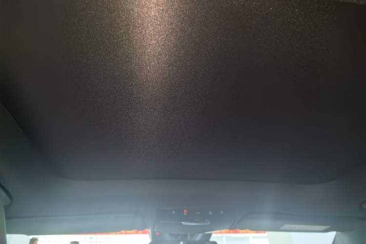 Used Mercedes-Benz GLC 2022 Refreshed GLC 300 L 4MATIC Dynamic Edition Headliner