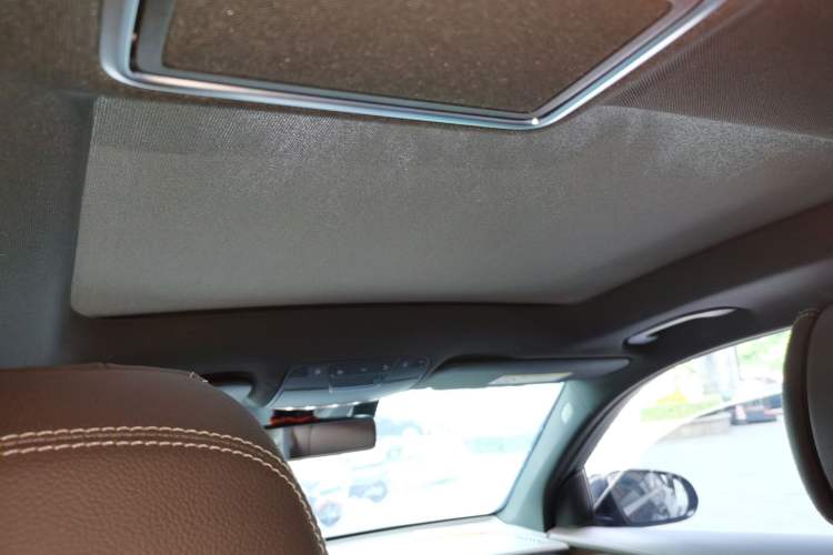 Used Mercedes-Benz GLC 2022 Refreshed GLC 300 L 4MATIC Dynamic Edition Prestige Version Headliner