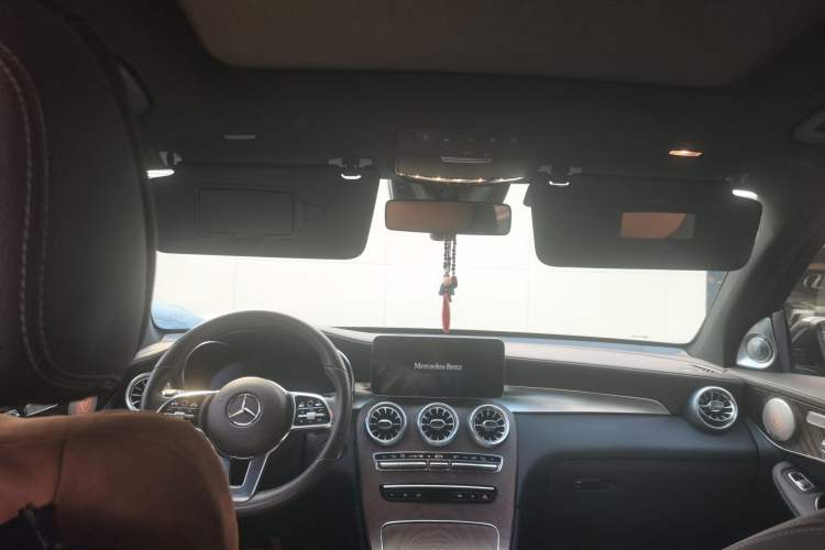 Used Mercedes-Benz GLC 2022 GLC 300 L 4MATIC Dynamic Edition Prestige Model Headliner