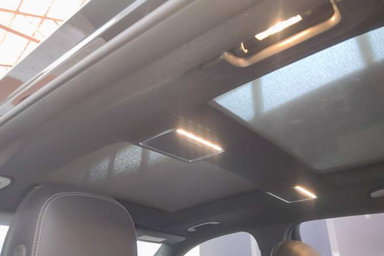 Used Mercedes-Benz GLC 2022 Refreshed GLC 300 L 4MATIC Dynamic Edition Prestige Version Headliner