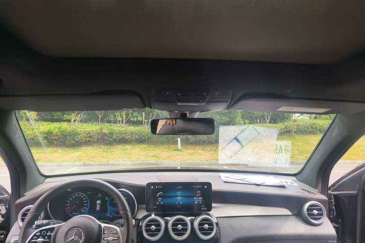 Used Mercedes-Benz GLC 2022 Refreshed GLC 260 L 4MATIC Dynamic Edition Headliner