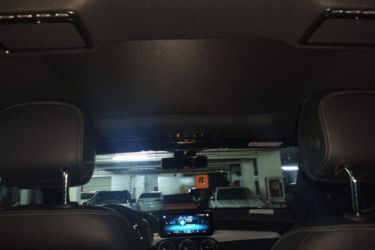 Used Mercedes-Benz GLC 2022 Facelifted GLC 260 L 4MATIC Dynamic Edition Headliner