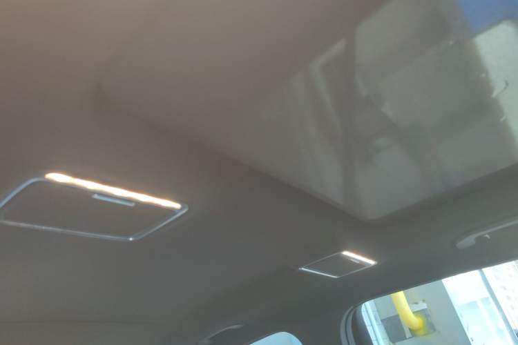 Used Mercedes-Benz GLC 2022 GLC 300 L 4MATIC Dynamic Edition Prestige Model Headliner