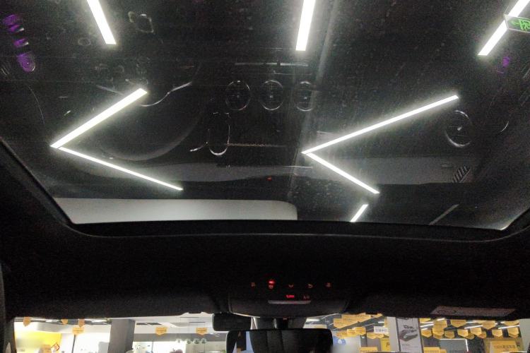 Used Mercedes-Benz GLC 2022 Second Facelift GLC 260 L 4MATIC Luxury Edition Headliner