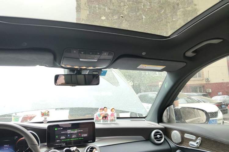 Used Mercedes-Benz GLC 2022 Facelift GLC 260 L 4MATIC Luxury Edition Headliner