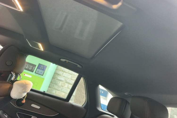 Used Mercedes-Benz GLC 2022 Second Facelift GLC 260 L 4MATIC Luxury Edition Headliner