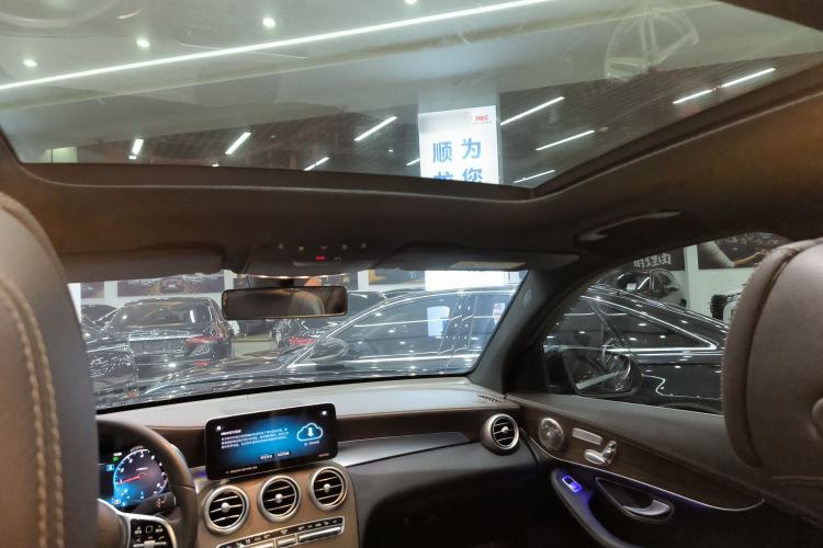 Used Mercedes-Benz GLC 2022 Second Facelift GLC 260 L 4MATIC Luxury Edition Headliner