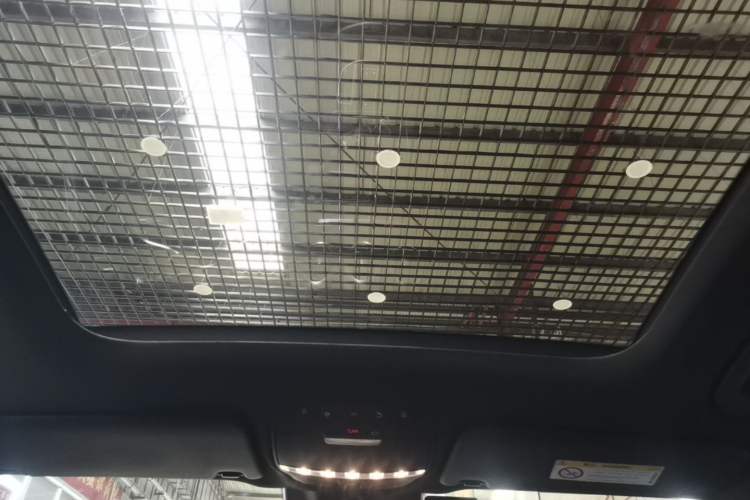Used Mercedes-Benz GLC 2022 Refreshed GLC 300 L 4MATIC Dynamic Edition Headliner