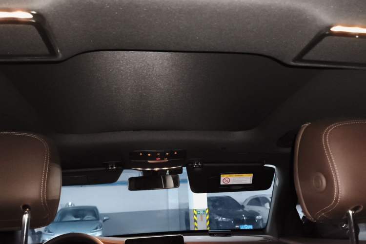 Used Mercedes-Benz GLC 2022 GLC 260 L 4MATIC Dynamic Edition Headliner