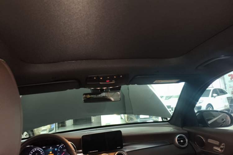 Used Mercedes-Benz GLC 2022 Second Facelift GLC 260 L 4MATIC Luxury Edition Headliner