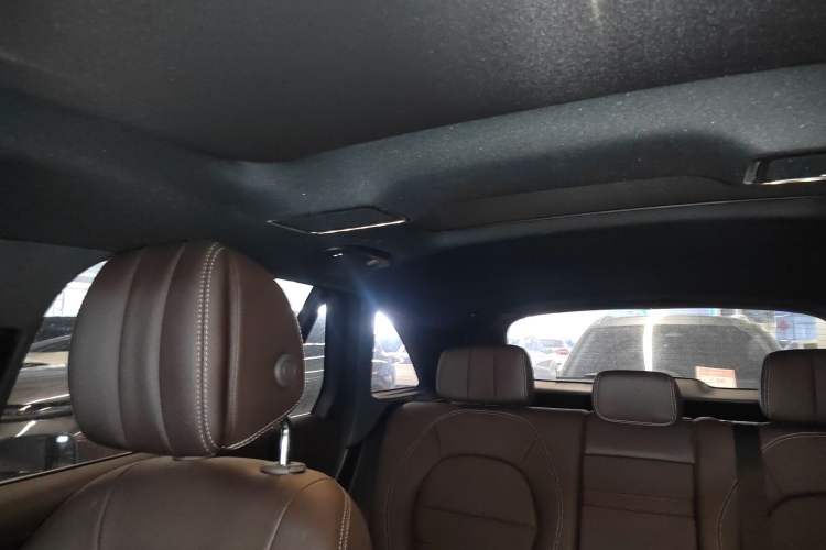 Used Mercedes-Benz GLC 2022 Facelifted GLC 260 L 4MATIC Dynamic Edition Headliner