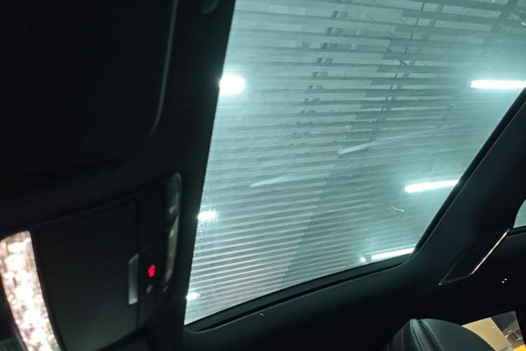 Used Mercedes-Benz GLC 2022 Refreshed GLC 300 L 4MATIC Dynamic Edition Prestige Version Headliner