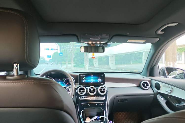 Used Mercedes-Benz GLC 2022 Second Facelift GLC 260 L 4MATIC Dynamic Edition Headliner