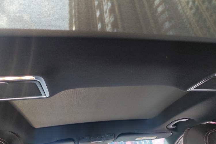 Used Mercedes-Benz GLC 2022 Refreshed GLC 300 L 4MATIC Dynamic Edition Prestige Version Headliner