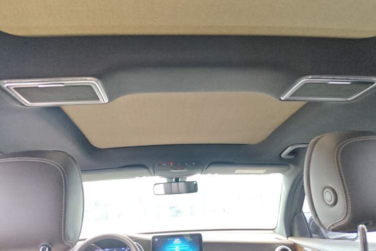 Used Mercedes-Benz GLC 2022 Facelift GLC 260 L 4MATIC Luxury Edition Headliner