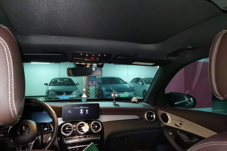 Used Mercedes-Benz GLC 2022 Refreshed GLC 260 L 4MATIC Dynamic Edition Headliner